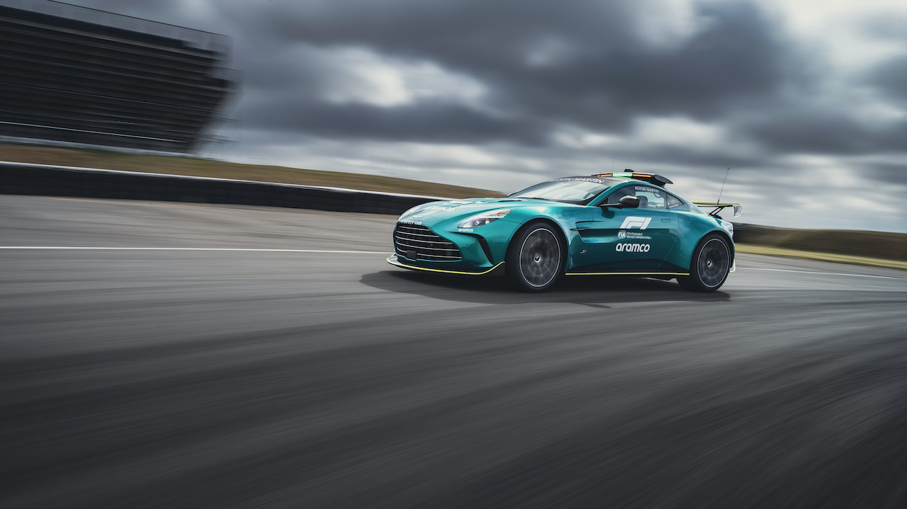 Aston Martin Vantage S FIA Safety Car_01
